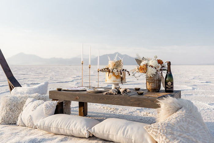 A Celebration of 5 Years of Marriage at Bonneville Salt Flats in Utah - Perfect Venue