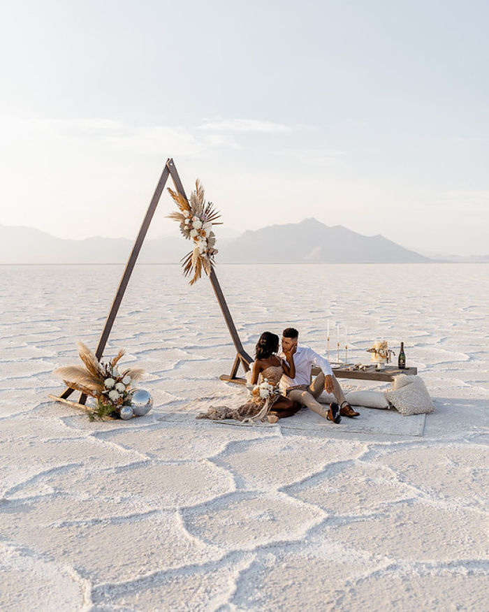 A Celebration of 5 Years of Marriage at Bonneville Salt Flats in Utah - Perfect Venue