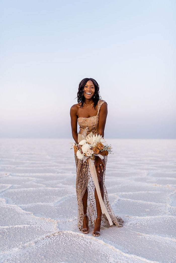 A Celebration of 5 Years of Marriage at Bonneville Salt Flats in Utah - Perfect Venue