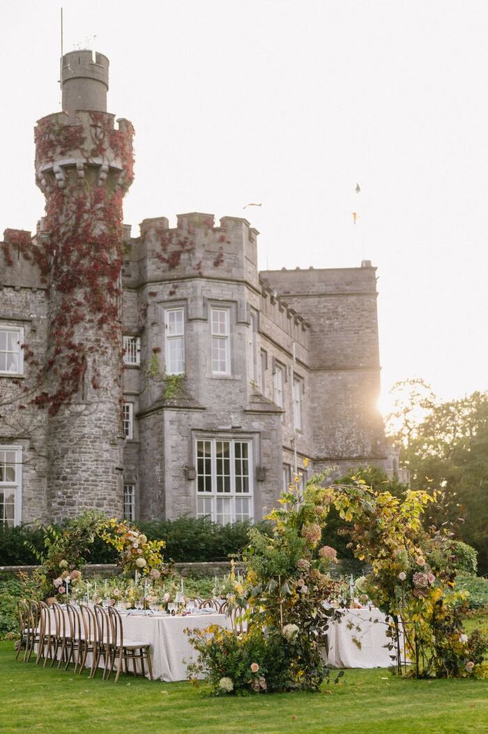 mariage dans un château européen