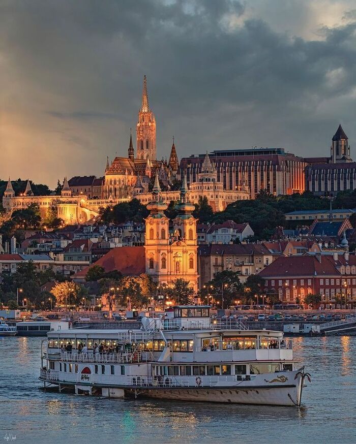 Предложение руки и сердца в Будапеште / Фото: Pinterest