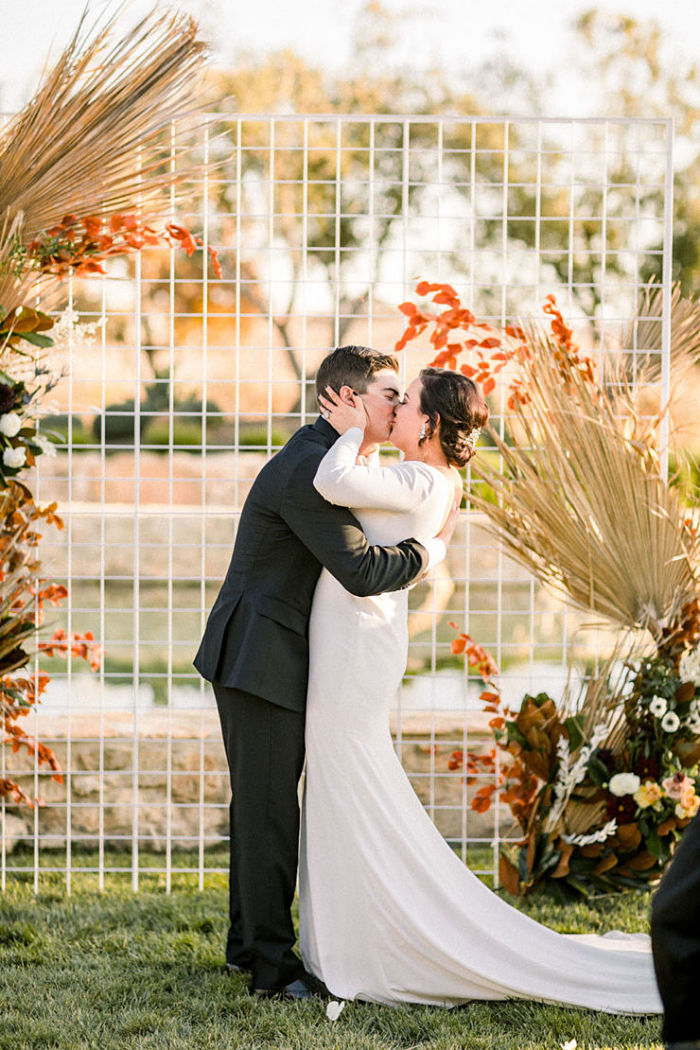 California Wedding: Kelsie and Cody’s Classic Wedding in a Paso Robles Vineyard - Perfect Venue