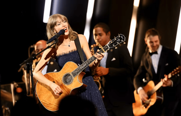 Los anillos de boda de Taylor Swift / Elle