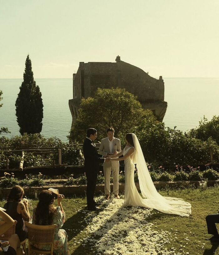 Getting married abroad / Photo via Pinterest