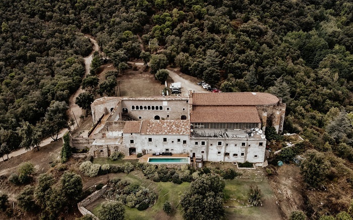 Castello con fortezza / Foto via Natalia Ortiz