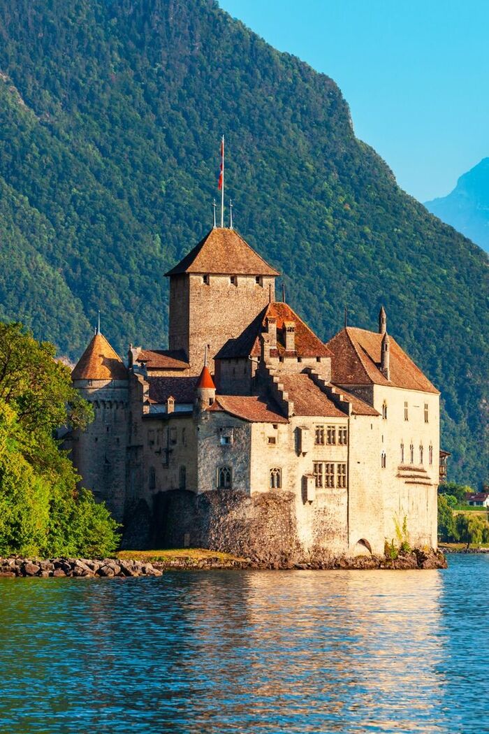 Disney Castle Weddings / Photo via Pinterest