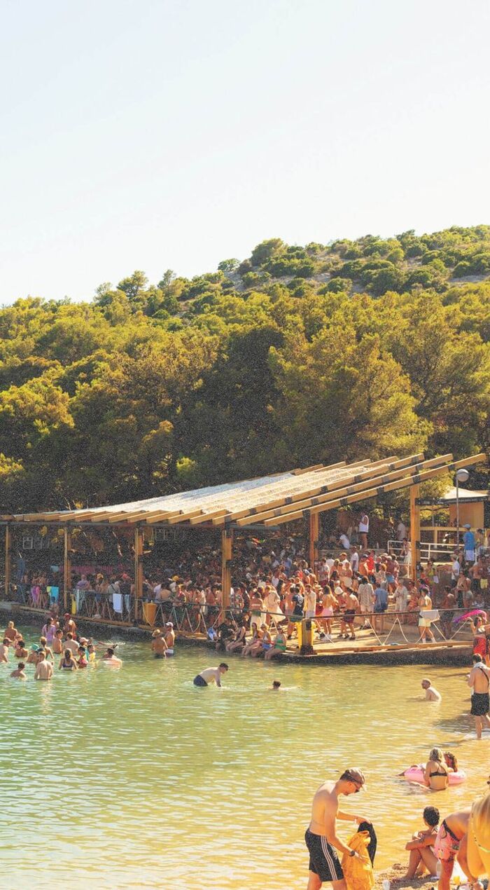 Лучшие европейские фестивали / Фото через Pinterest Лучшие европейские фестивали / Фото через Pinterest