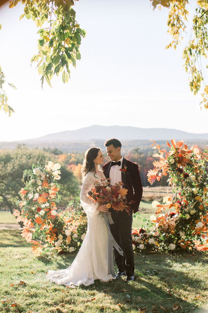 Intimate Wedding Shoot Amidst an Astonishing Autumnal Backdrop - Perfect Venue