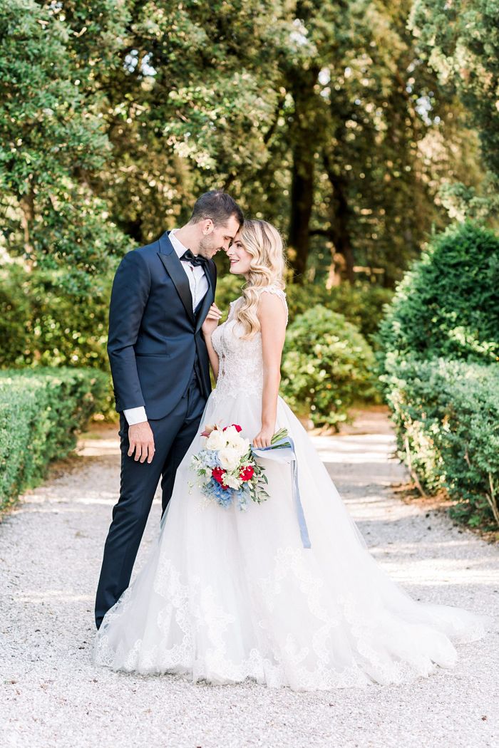 Intimate Wedding in the Tuscan Countryside - Perfect Venue