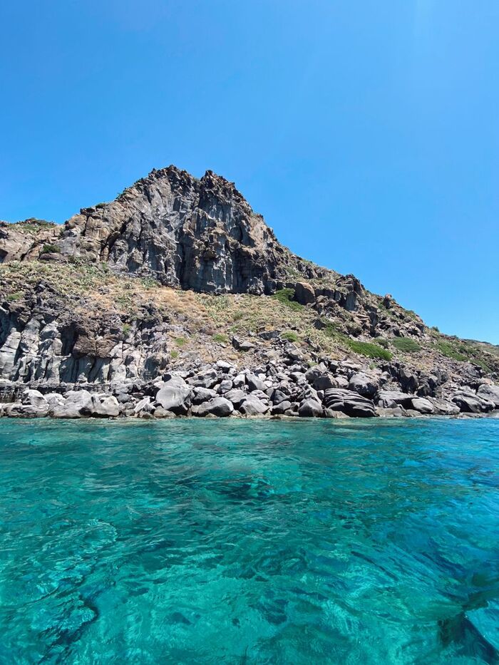 Little-Known Honeymoon Destinations / Photo via Pinterest