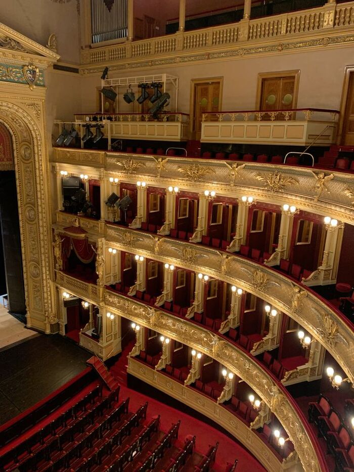 Honeymoon for music lovers / Photo via Pinterest