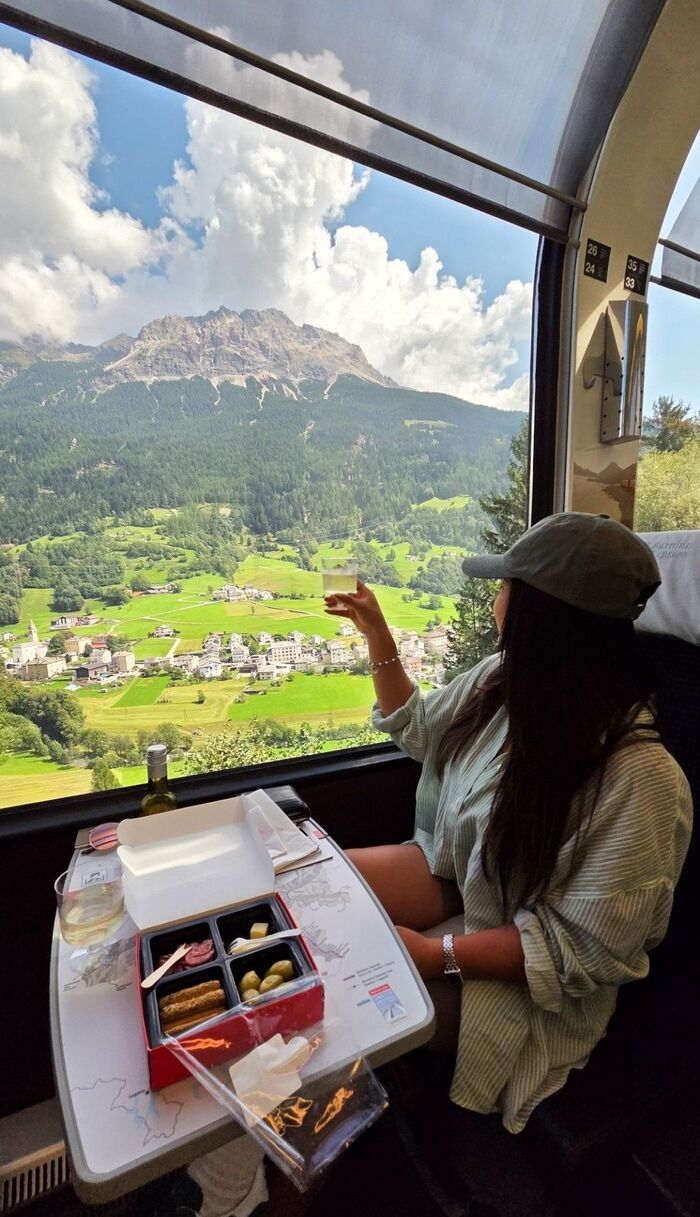 Marriage Proposal on the Bernina Express / Photo via Pinterest