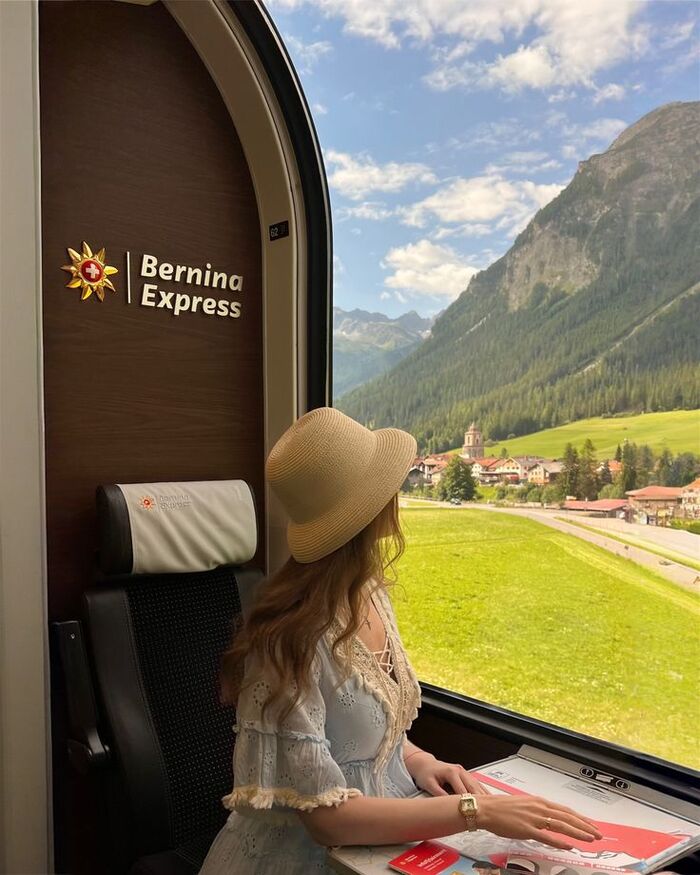 Marriage Proposal on the Bernina Express / Photo via Pinterest