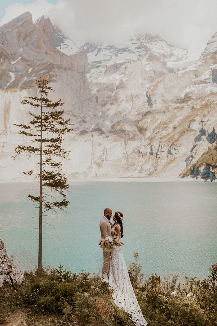 Minimalist Elopement Surrounded by Impressive Swiss Mountains - Perfect Venue