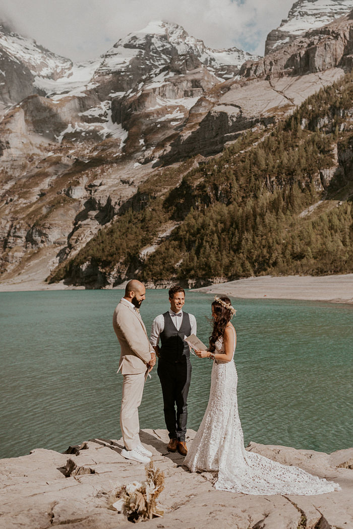 Minimalist Elopement Surrounded by Impressive Swiss Mountains - Perfect Venue