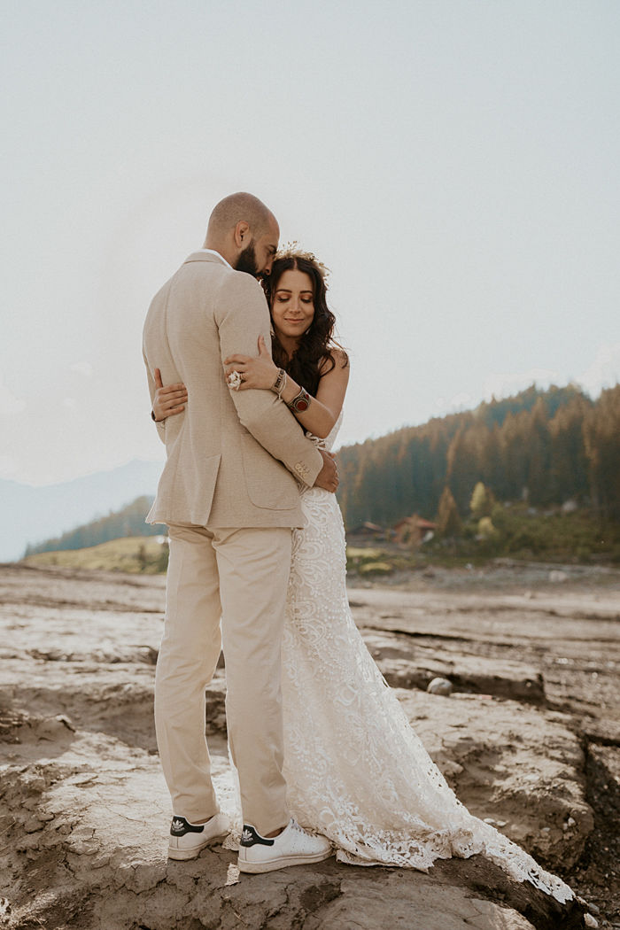 Minimalist Elopement Surrounded by Impressive Swiss Mountains - Perfect Venue