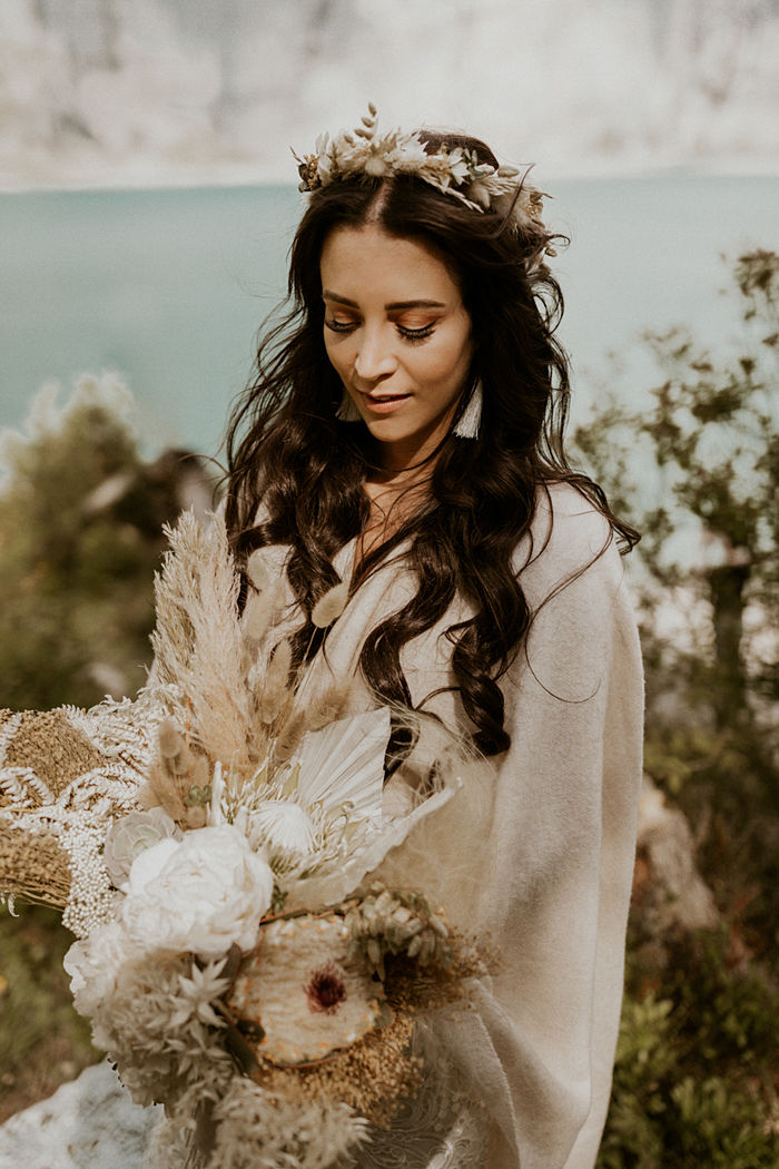 Minimalist Elopement Surrounded by Impressive Swiss Mountains - Perfect Venue