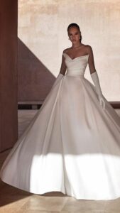 Abito da sposa di lusso Pronovias / foto Pinterest