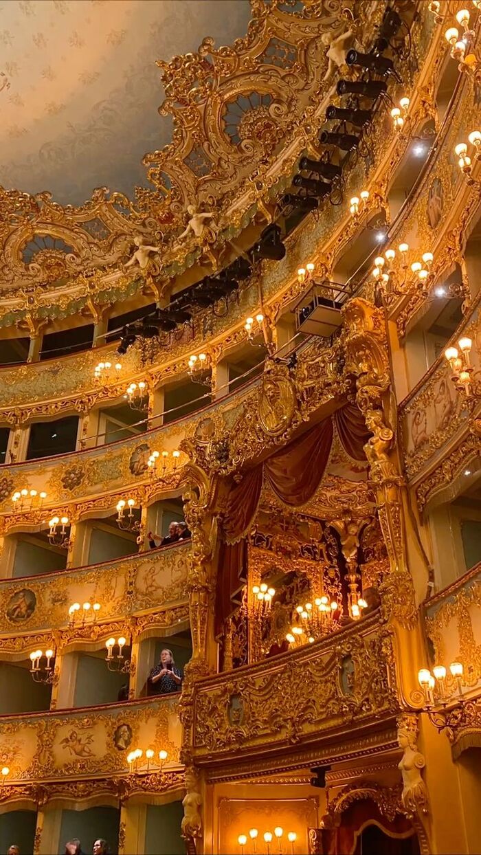 Honeymoon for music lovers / Photo via Pinterest