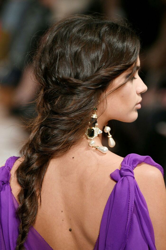 Тренды свадебных нарядов для гостей на 2027 год / Фото через Carlos Correo