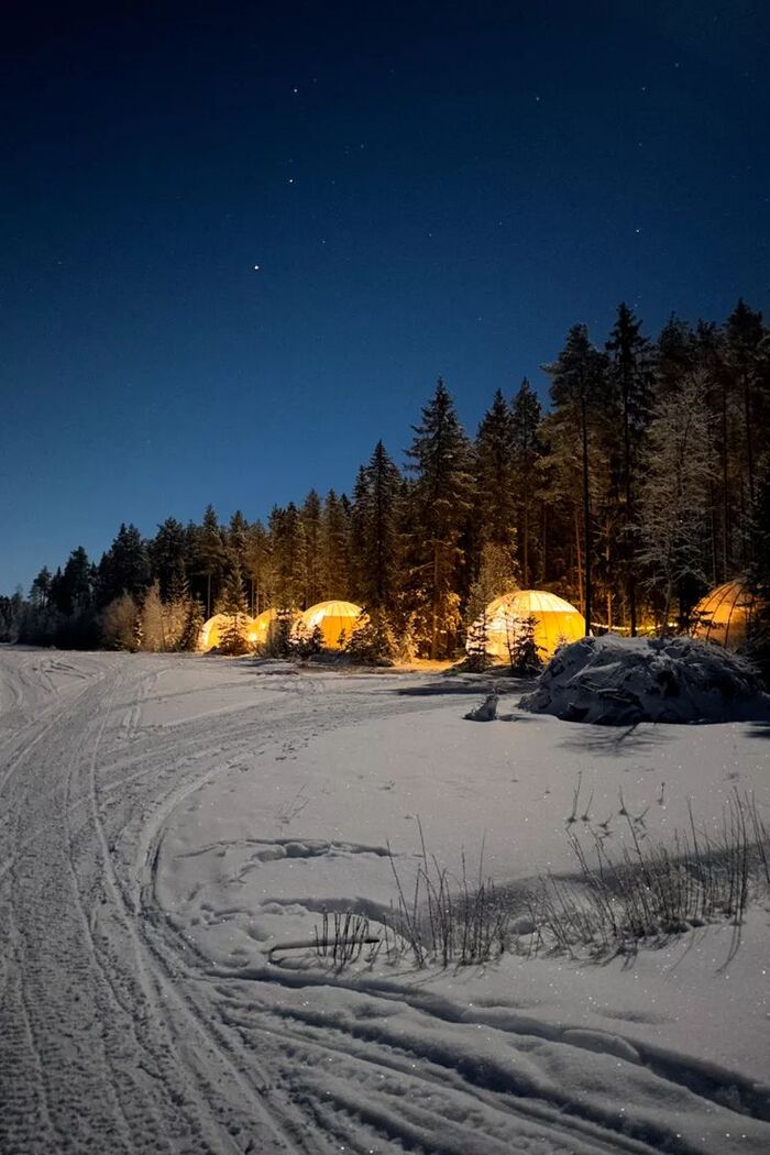 Iglús en Finlandia / Foto vía Pinterest