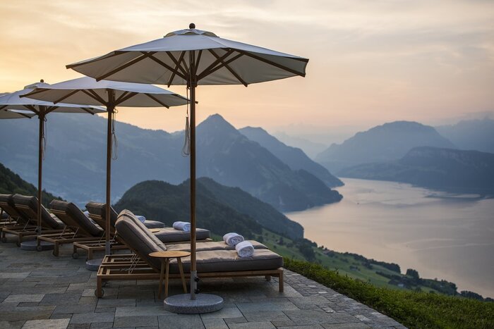 Hotels with views in Switzerland / Photo via Villa Honegg