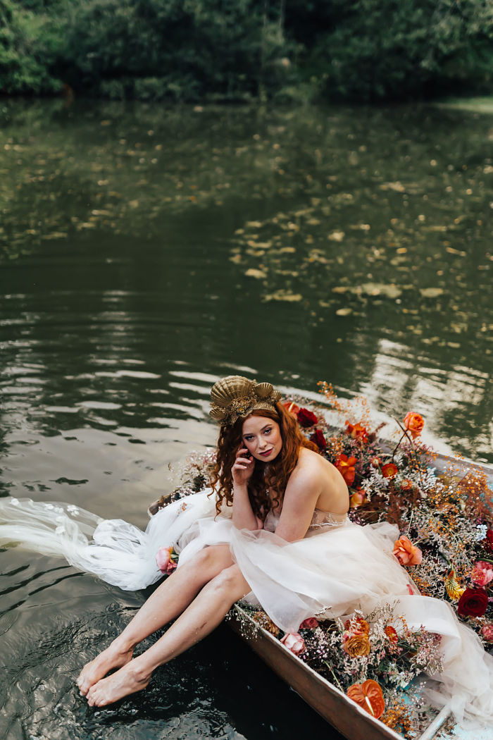 Wedding Shooting Inspired by The Little Mermaid in Shropshire, England - Perfect Venue