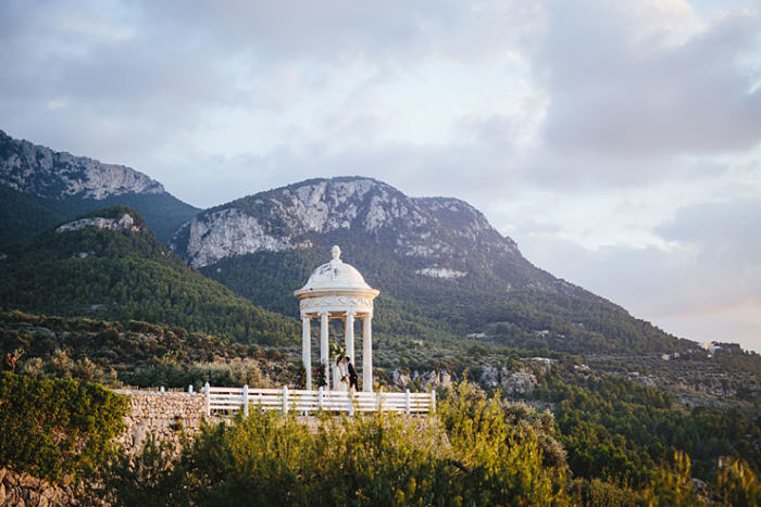 Wedding in Mallorca on a Marble Pavilion by the Sea - Perfect Venue