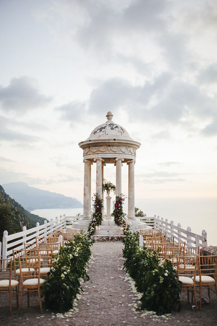 Wedding in Mallorca on a Marble Pavilion by the Sea - Perfect Venue