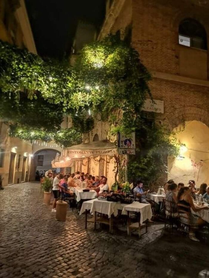 Proposta di matrimonio a Roma - quartiere Trastevere / Foto via Pinterest