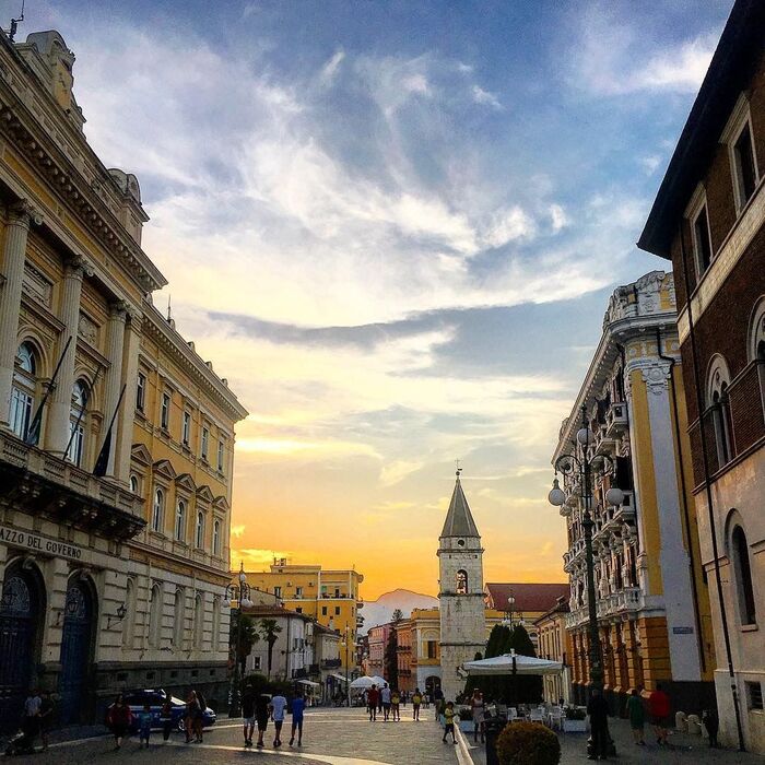 Honeymoon in Europe / Photo via Pinterest