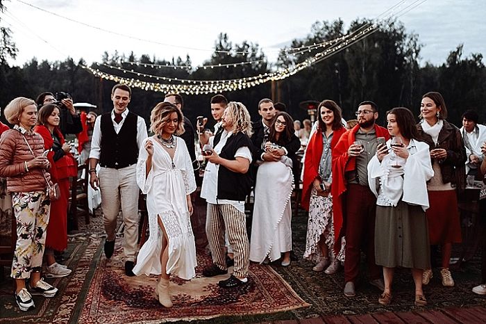 Boho Wedding in Russia Surrounded by Feathers and Pampas Grass - Perfect Venue