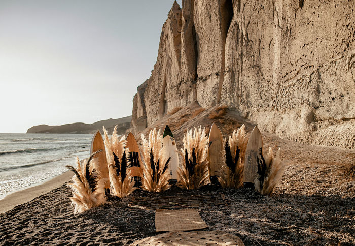 Boho Beach Wedding with a Dress Made from Pampas Grass - Perfect Venue