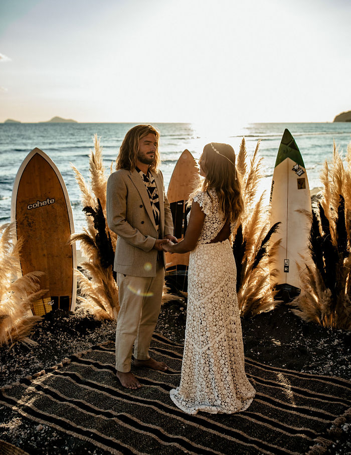 Boho Beach Wedding with a Dress Made from Pampas Grass - Perfect Venue