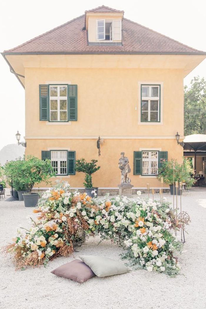 A Heartwarming Wedding Celebration in Graz, Austria - Perfect Venue