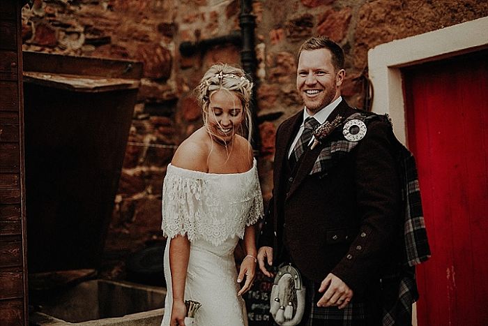 Aimee and Mark’s Authentic Autumnal Wedding in a Renovated Cowshed in Scotland - Perfect Venue