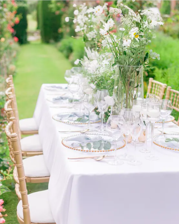 Spring Wedding Shoot in a Historical Walled Garden - Perfect Venue