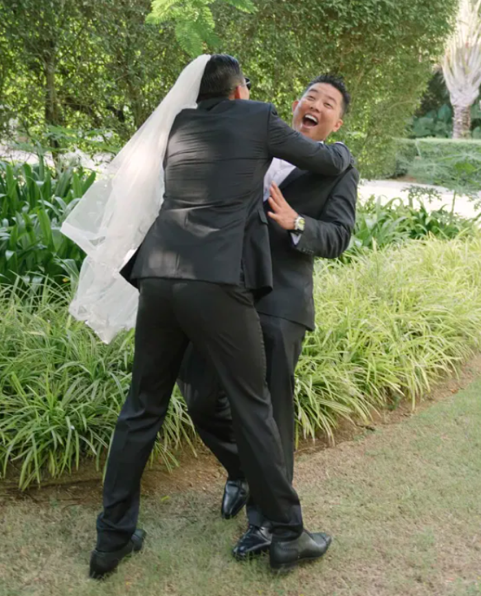 Stylish Beach Wedding in Phuket, Thailand - Perfect Venue