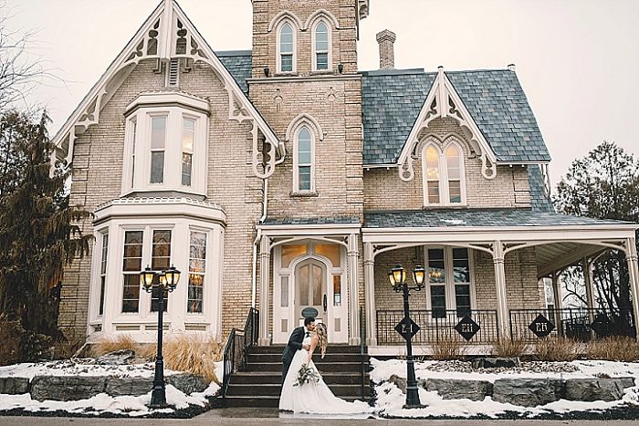 Winter Wonderland Wedding Shoot in Ontario, Canada - Perfect Venue