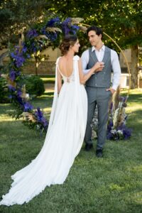 Lavender inspired wedding / Photo via Weddings and Events by Natalia Ortiz