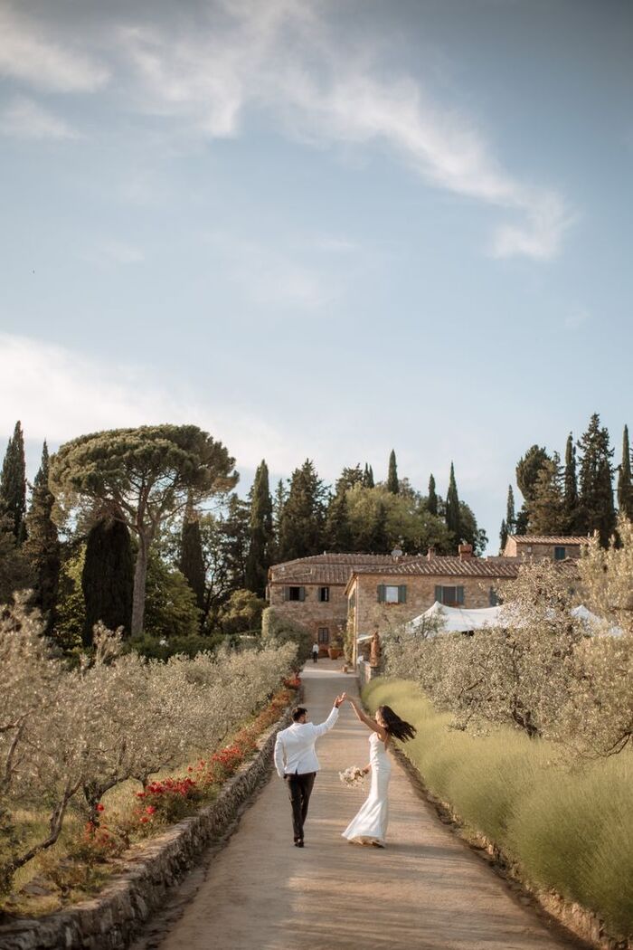 Wedding among European vineyards / Photo via Pinterest