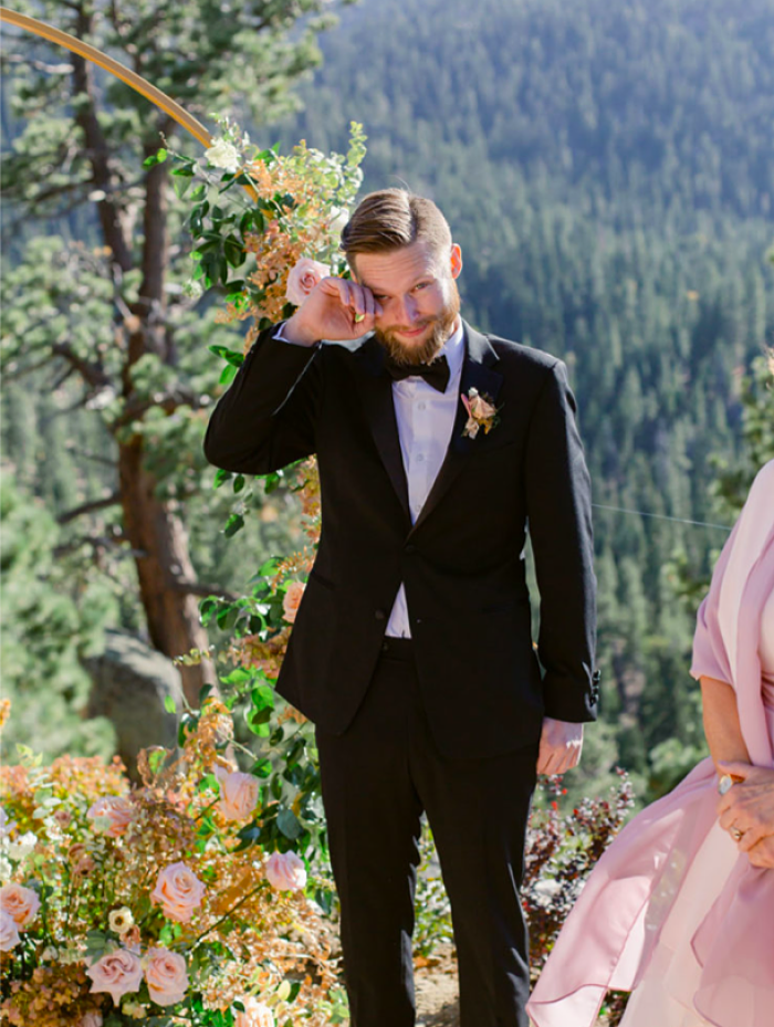 Lauren and Craig's Intimate Mountain Top Wedding at Lake Tahoe, Nevada - Perfect Venue