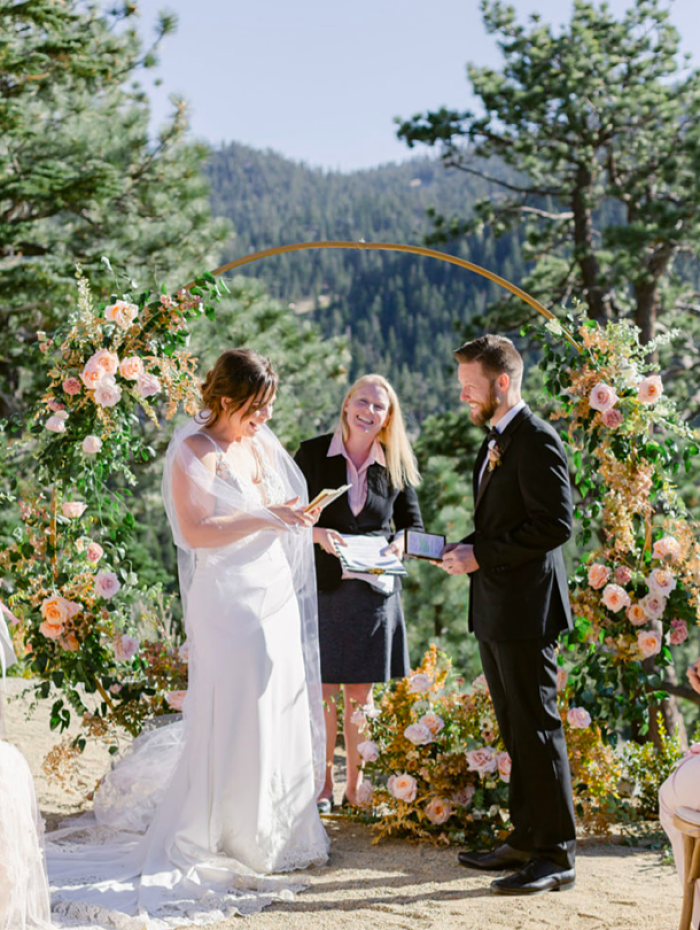 Lauren and Craig's Intimate Mountain Top Wedding at Lake Tahoe, Nevada - Perfect Venue