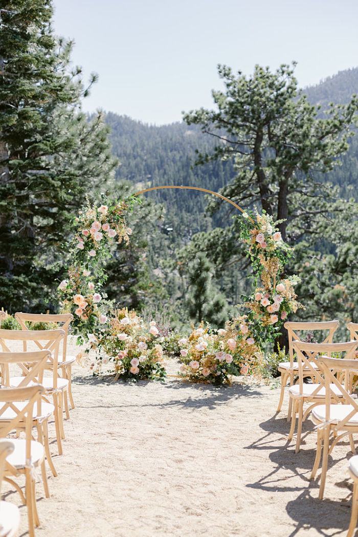 Lauren and Craig's Intimate Mountain Top Wedding at Lake Tahoe, Nevada - Perfect Venue