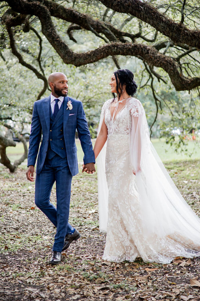 La boda de Rachel y Khary en Il Mercato con un amigo peludo portador del anillo: lugar perfecto