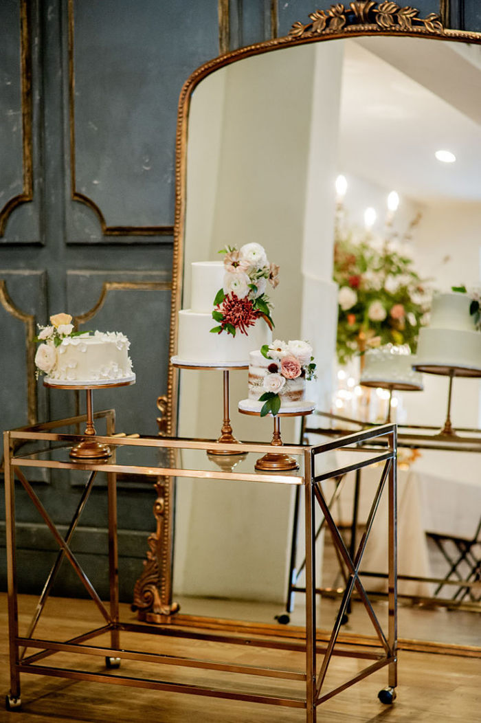 La boda de Rachel y Khary en Il Mercato con un amigo peludo portador del anillo: lugar perfecto