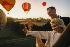 Hot Air Balloon Proposal / Photo via Weddings and Events by Natalia Ortiz