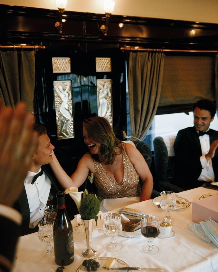 Proposal by train in Europe / Photo via Pinterest