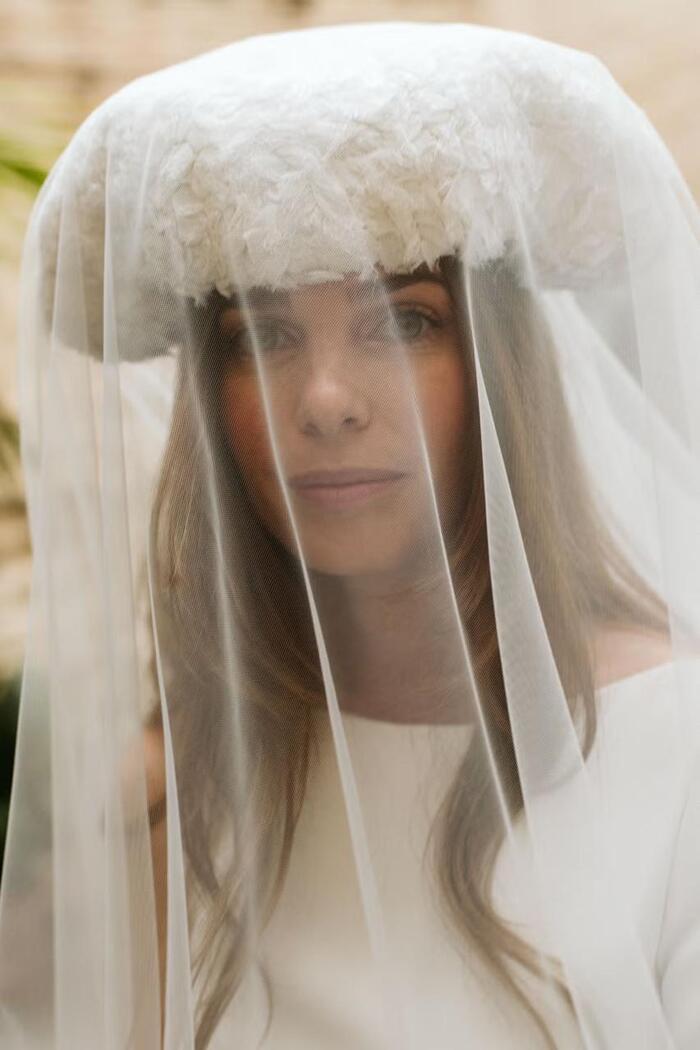 personalized-headdress-photo-via-Estudio-Plata.Forma