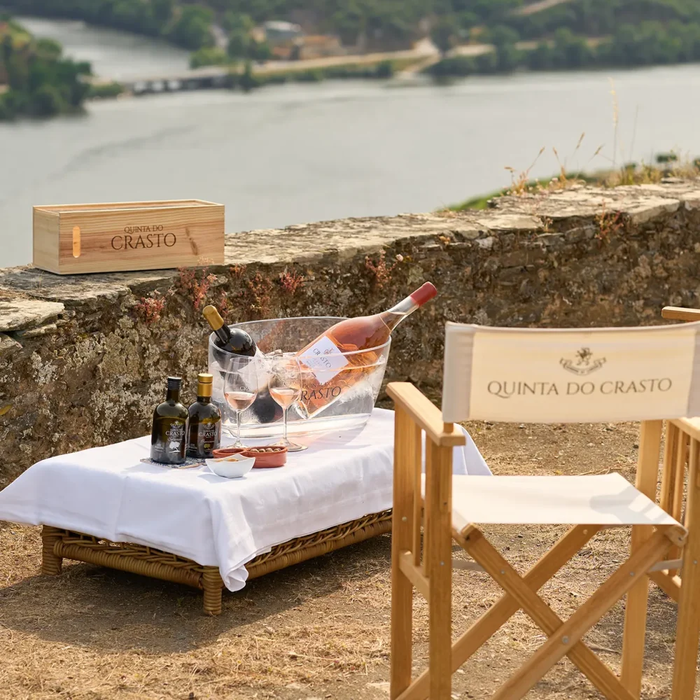 Бутик-винодельни в Португалии / Фото через quintadocrasto  Бутик-винодельни в Португалии / Фото через quintadocrasto